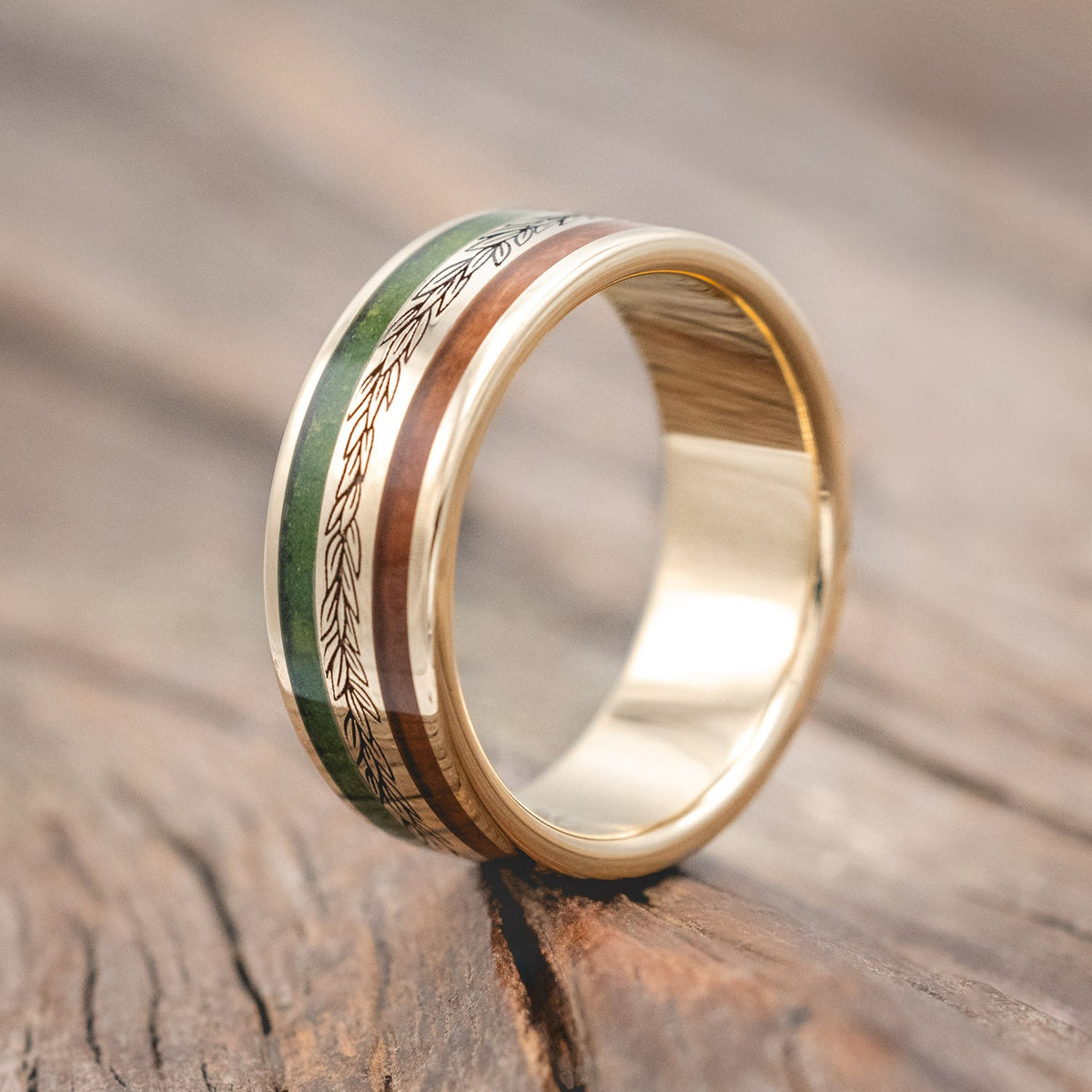 "Ryder" - Laurel Engraved Wedding Ring With Redwood & Moss - 14K Yellow Gold (8mm) - Size 8 1/2