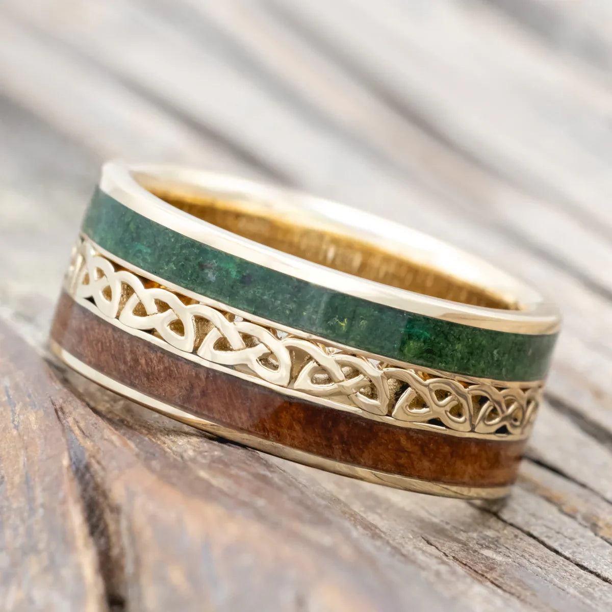 "Ryder" - Moss & Redwood Wedding Ring With Celtic Love Knot Cutout - 14K Yellow Gold (8mm) - Size 8