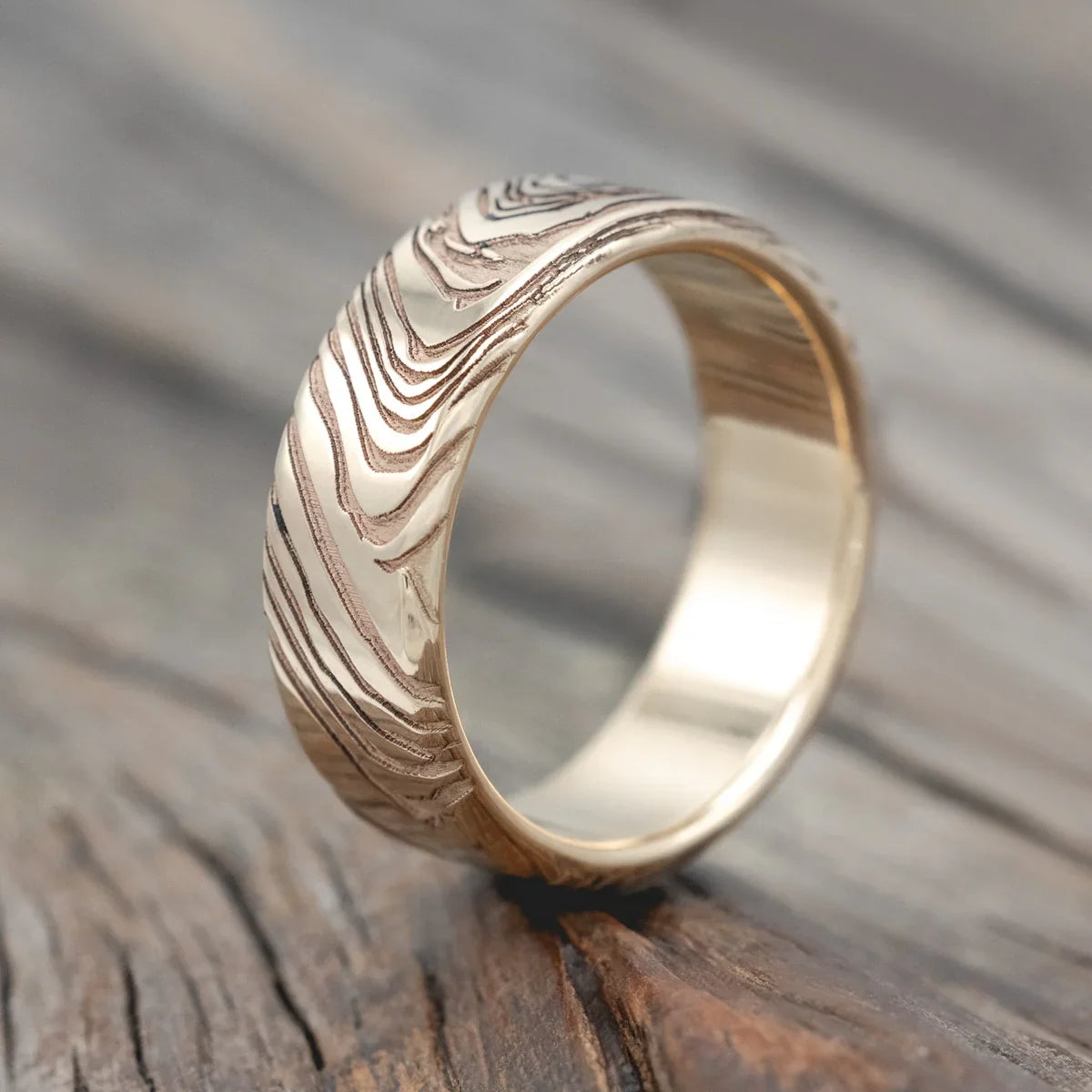 Woodgrain Pattern Wedding Band - 14K Yellow Gold (8mm) - Size 9 1/4