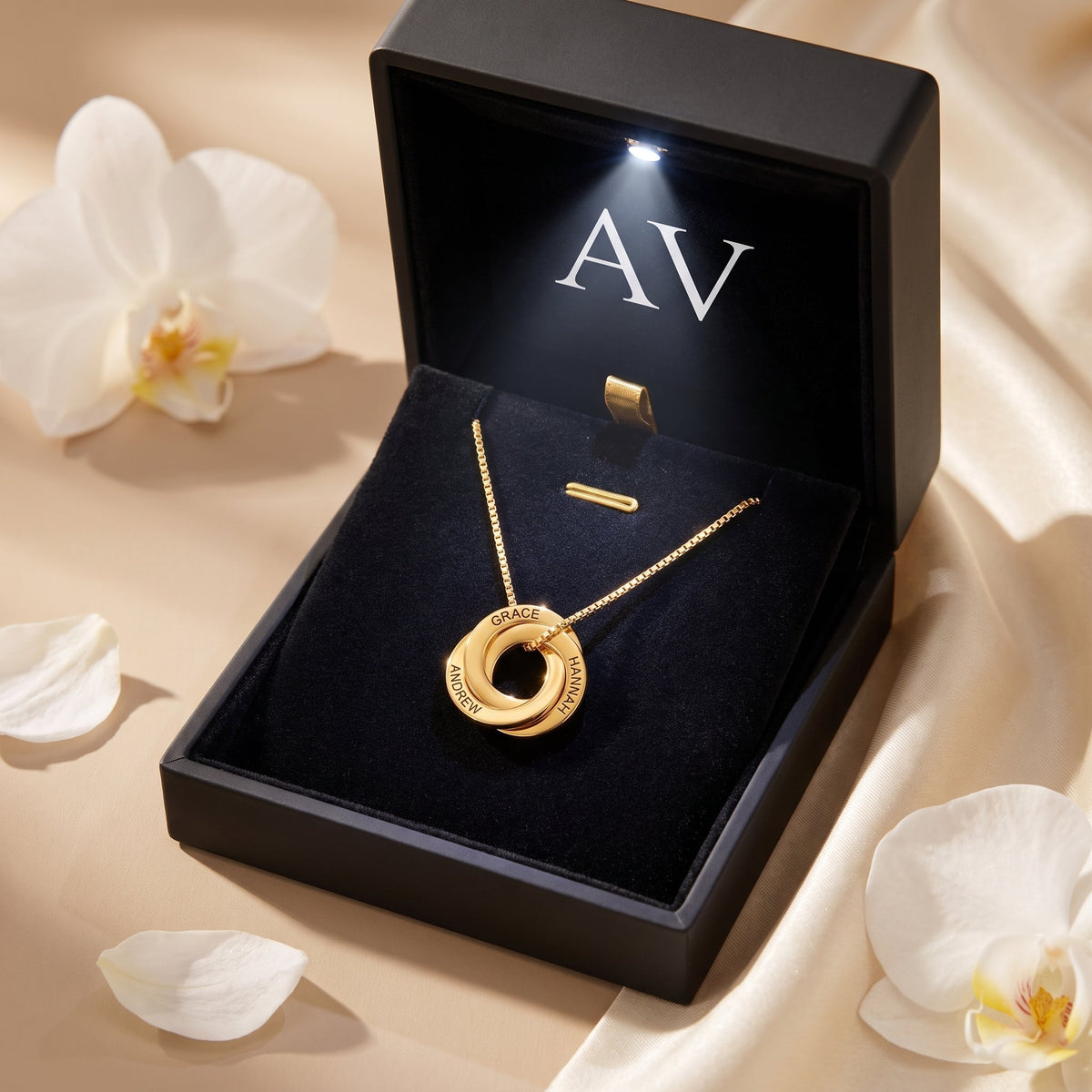 The Camilla Necklace