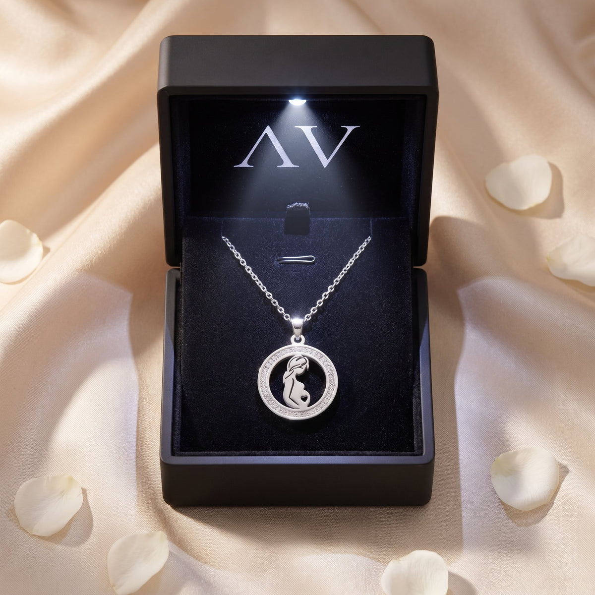 The Madrina Necklace