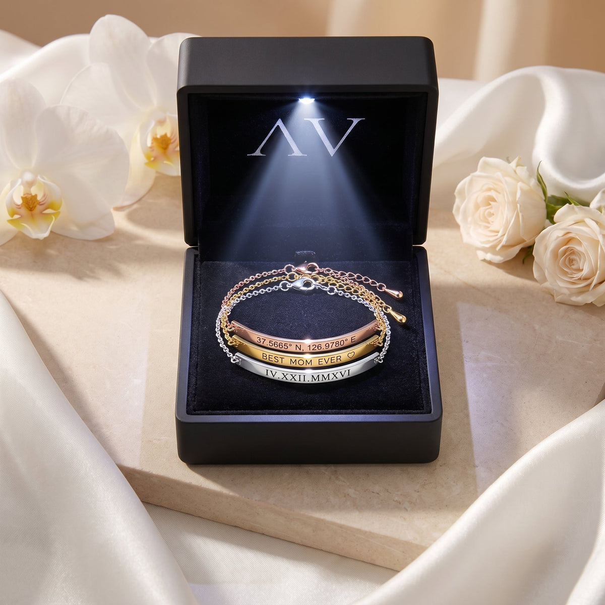 The Eleanor Bar Bracelet
