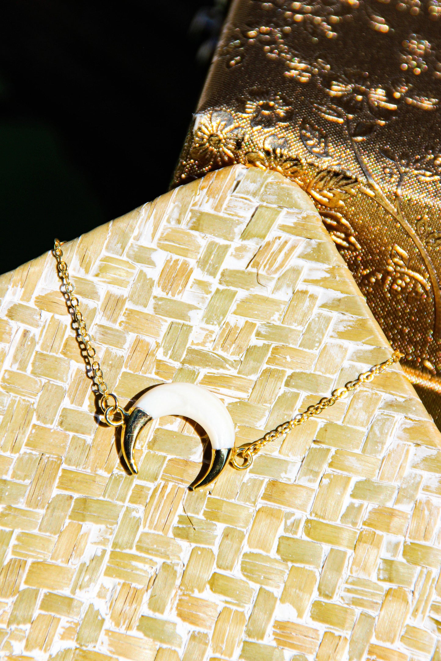 PARADISIAC half moon chain bracelet