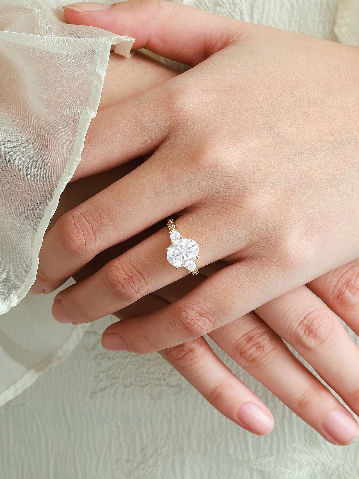 Vintage Milgrain Oval Cut Moissanite Engagement Ring