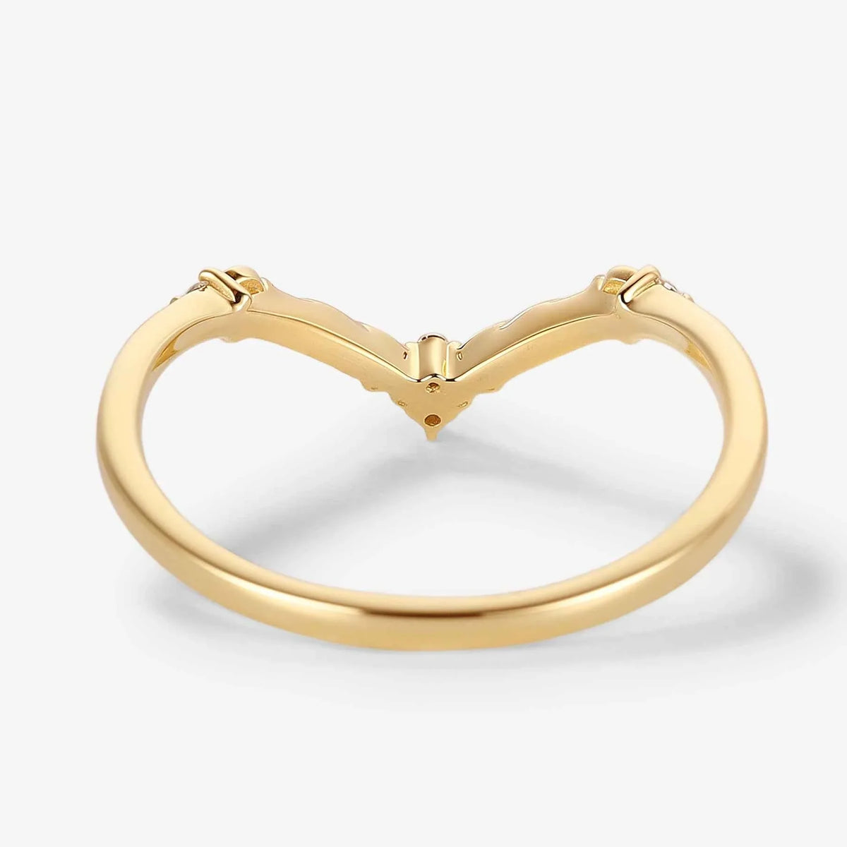Vintage-Inspired V-Shaped Moissanite Band