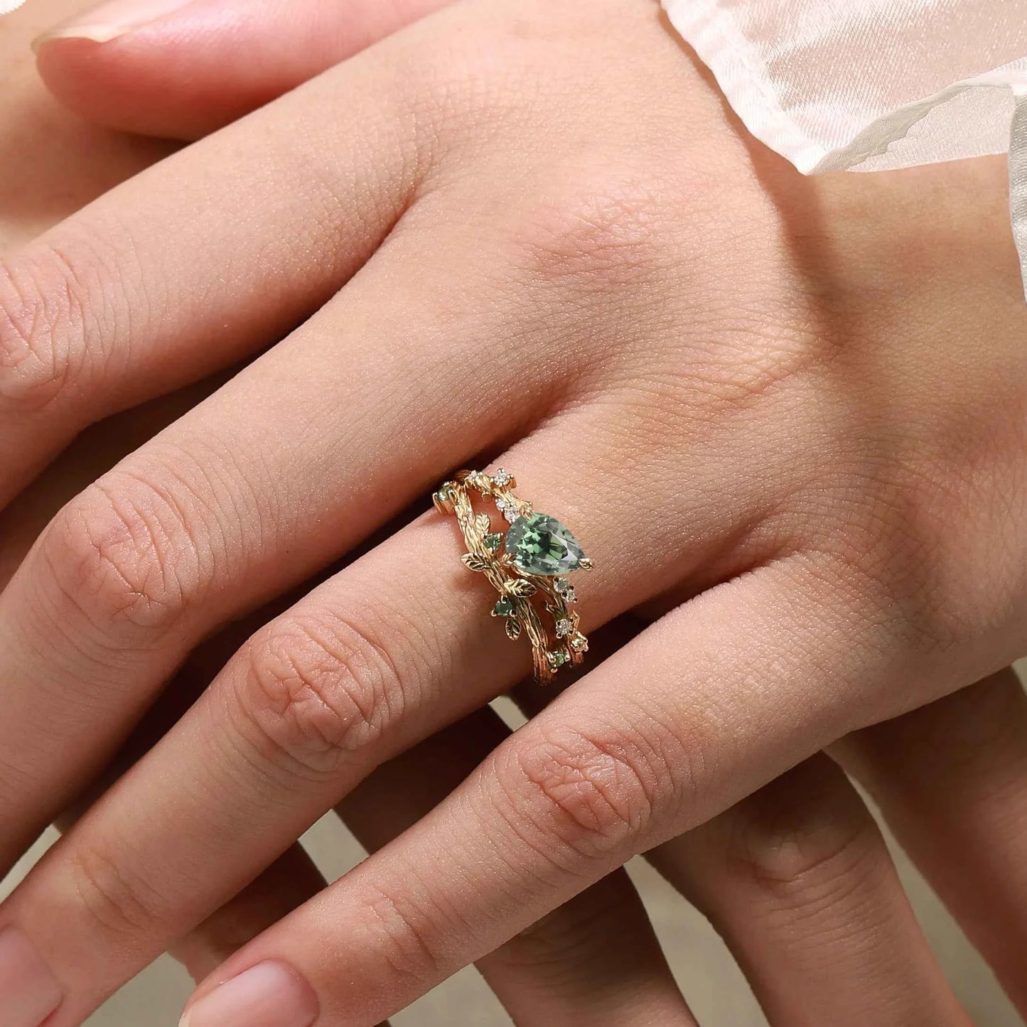 Nature-Inspired Sapphire Bridal Set – Pear Cut Sapphire Engagement Ring & Curved Green Sapphire Wedding Band 2Pcs Set
