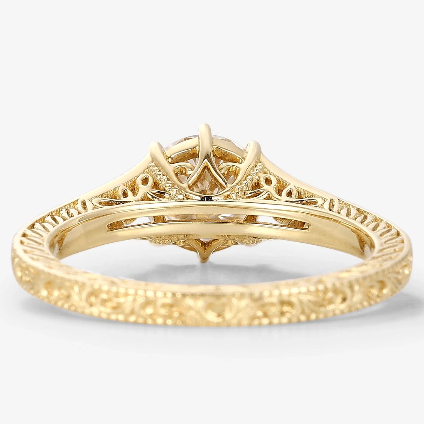 Round Cut Moissanite Vintage Engagement Ring With Rose