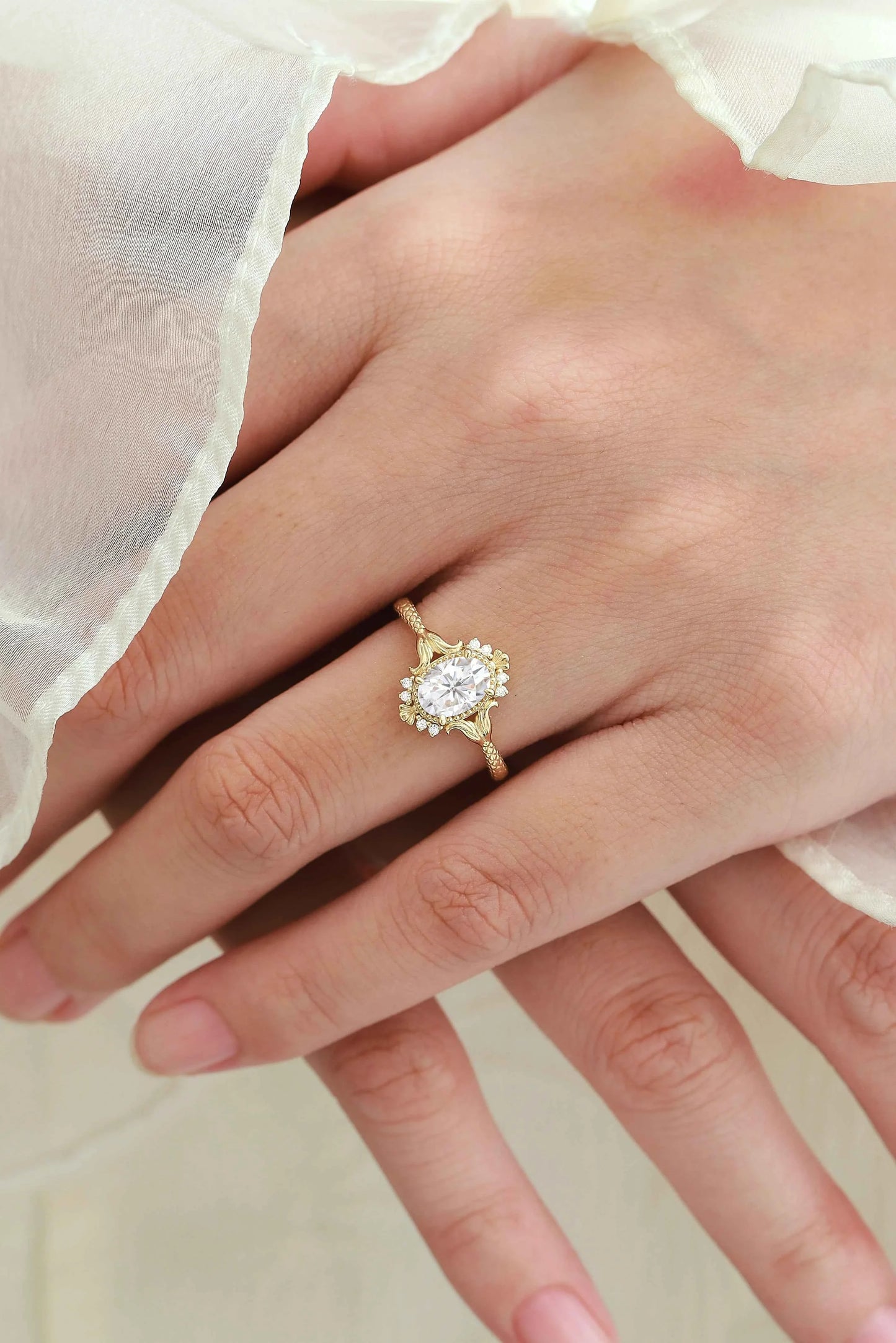Vintage Ocean-Inspired Oval Cut Moissanite Mermaid Tail & Shell Engagement Ring - Sirena