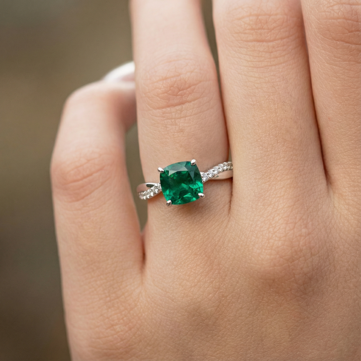 Ivy’s Twist | 2CT Cushion Cut Emerald Solitaire Engagement Ring