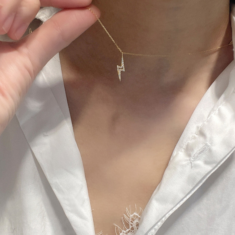 Lightning Bolt Thunderbolt Necklace in 925 Sterling Silver: Silver
