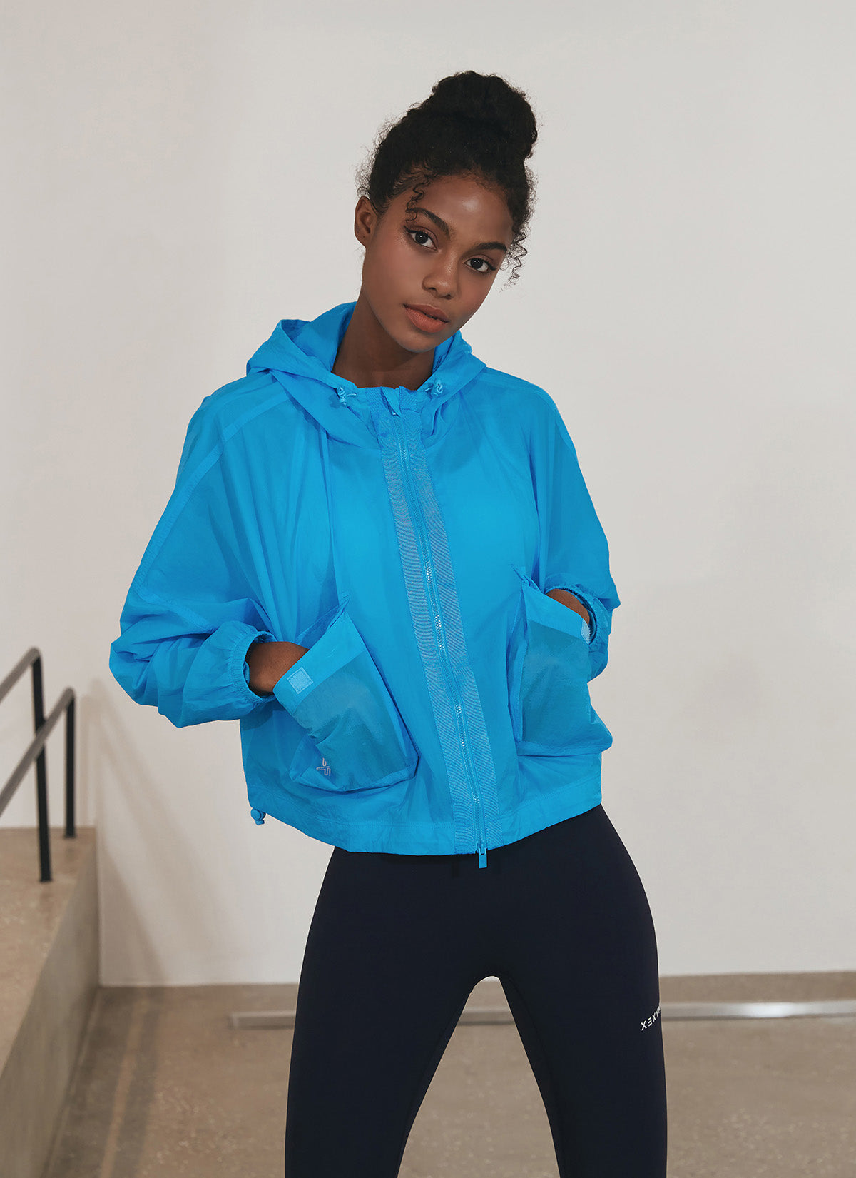 Crop Hood 2-Way Windbreaker