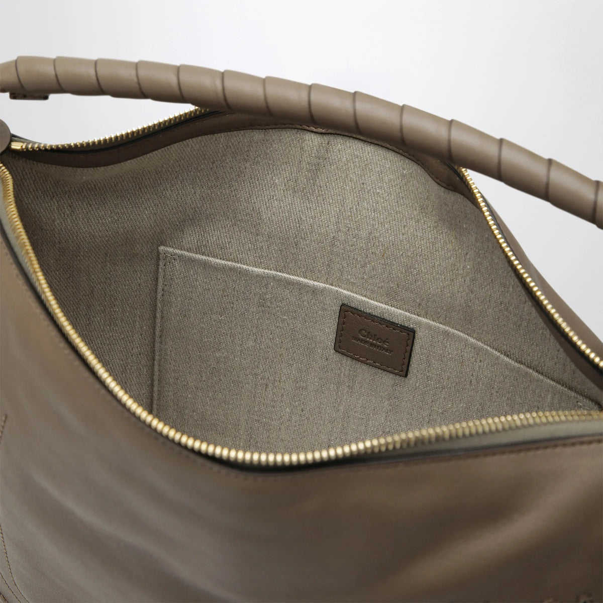 Chloé - Taupe Marcie shoulder bag in leather