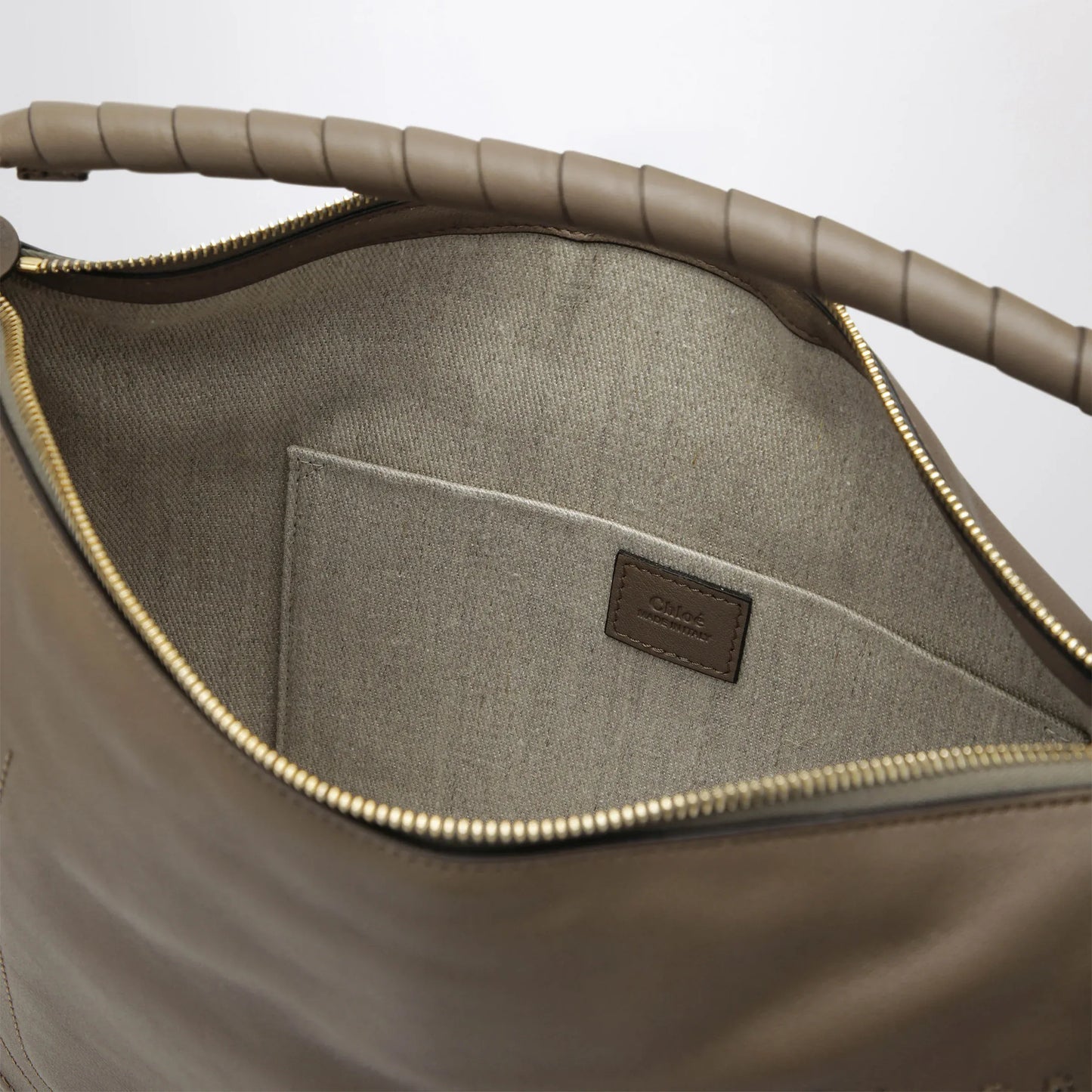 Chloé - Taupe Marcie shoulder bag in leather
