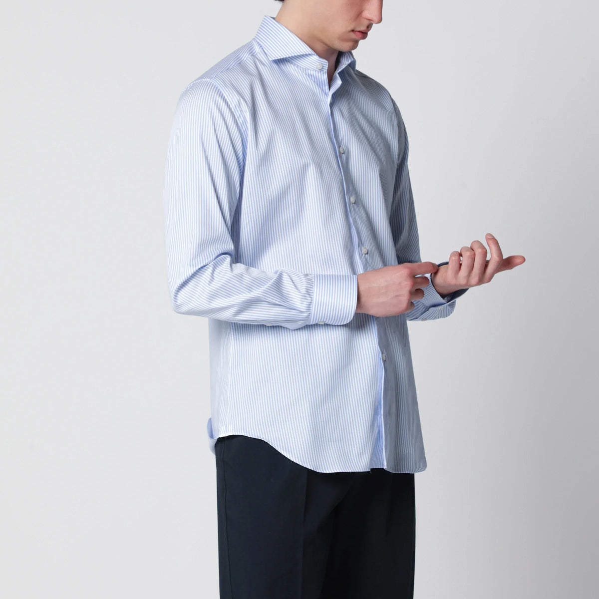 XACUS - White/light blue cotton Travel shirt