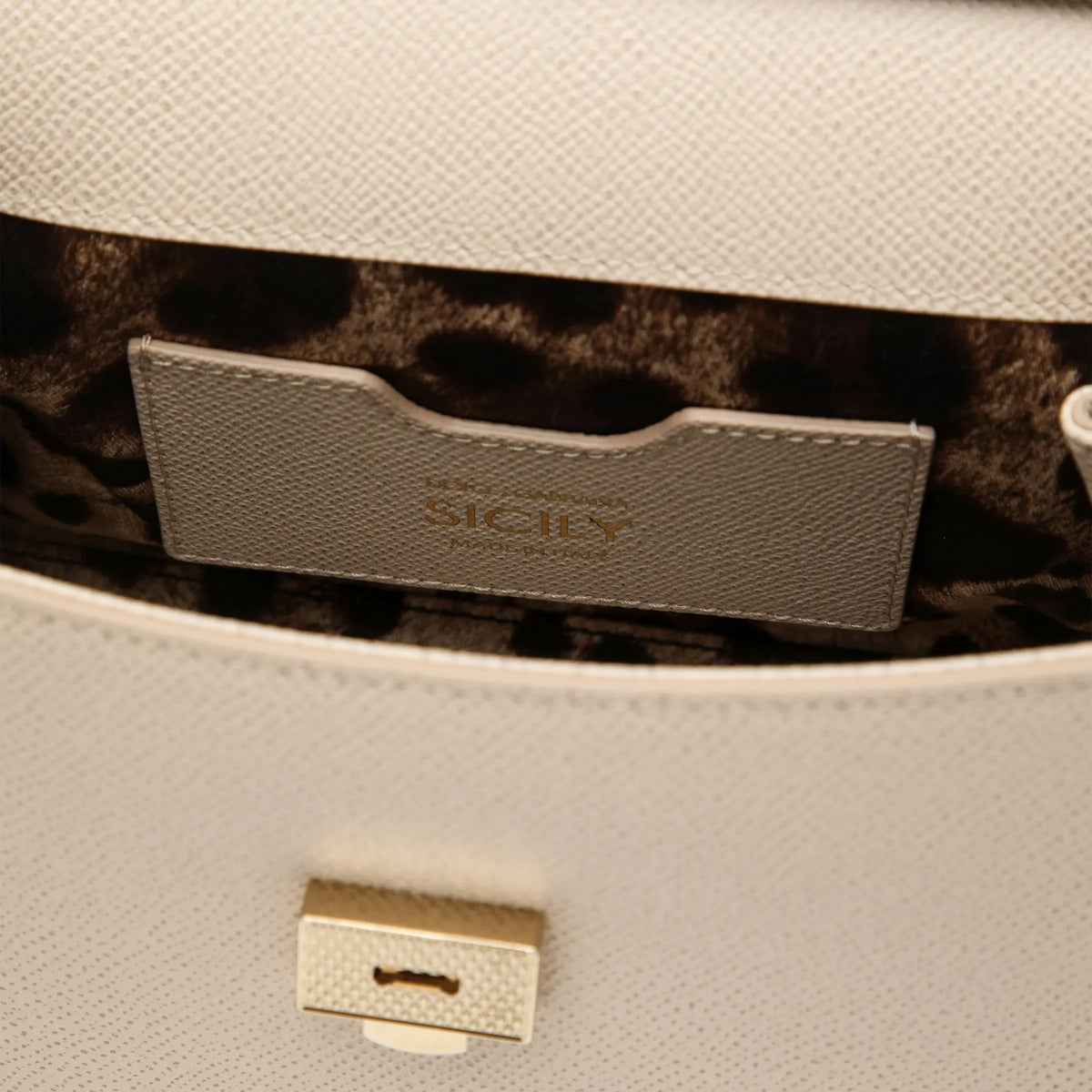 Dolce&Gabbana - Medium Sicily handbag in nude pink