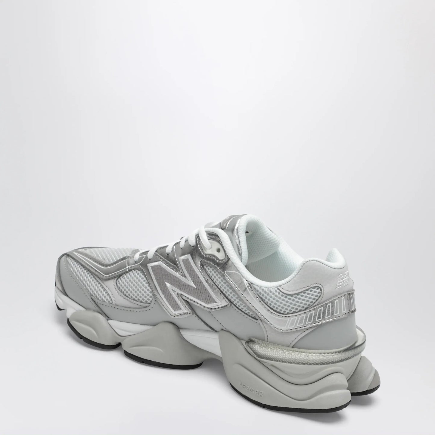 New Balance - 9060 Sneakers in Raincloud / Truffle Salt in mesh