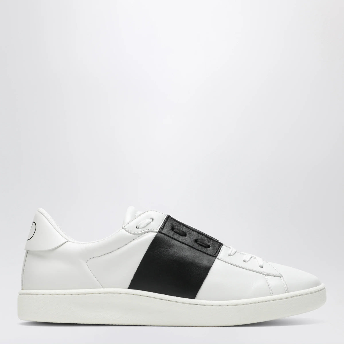 Valentino Garavani - Open Royco nappa calfskin sneakers in white/black