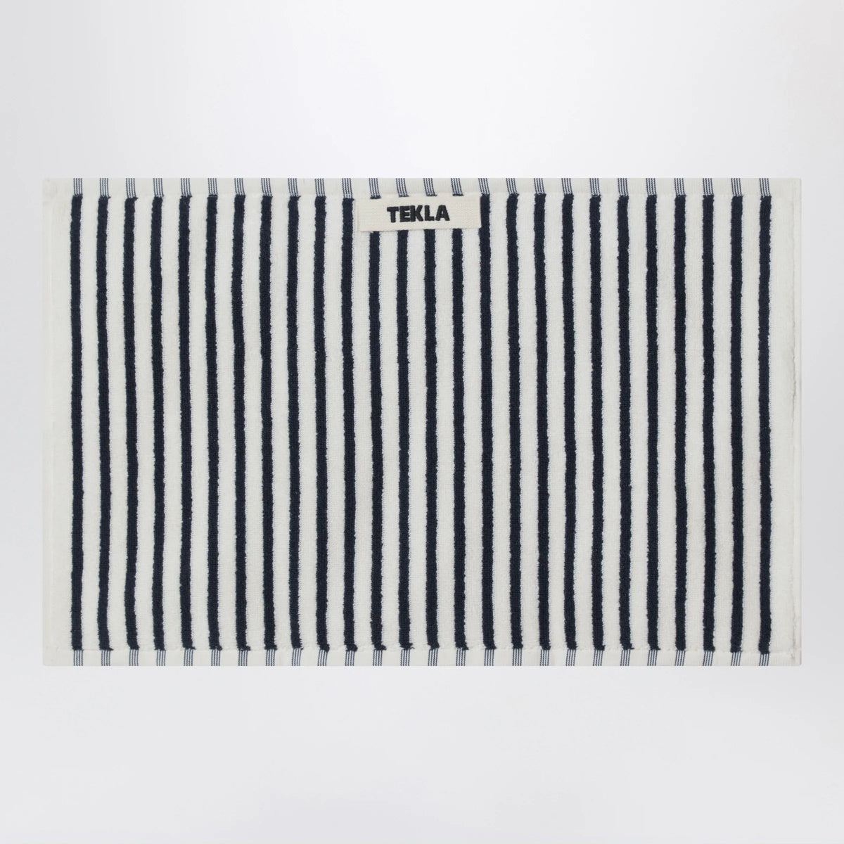 Tekla - White striped guest towel 30x50