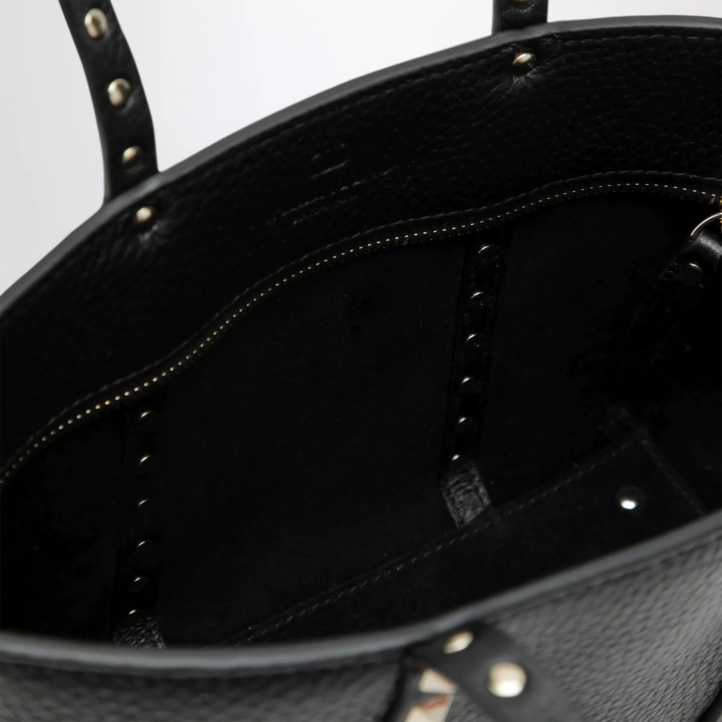 Valentino Garavani - Black Rockstud bag in grained calfskin