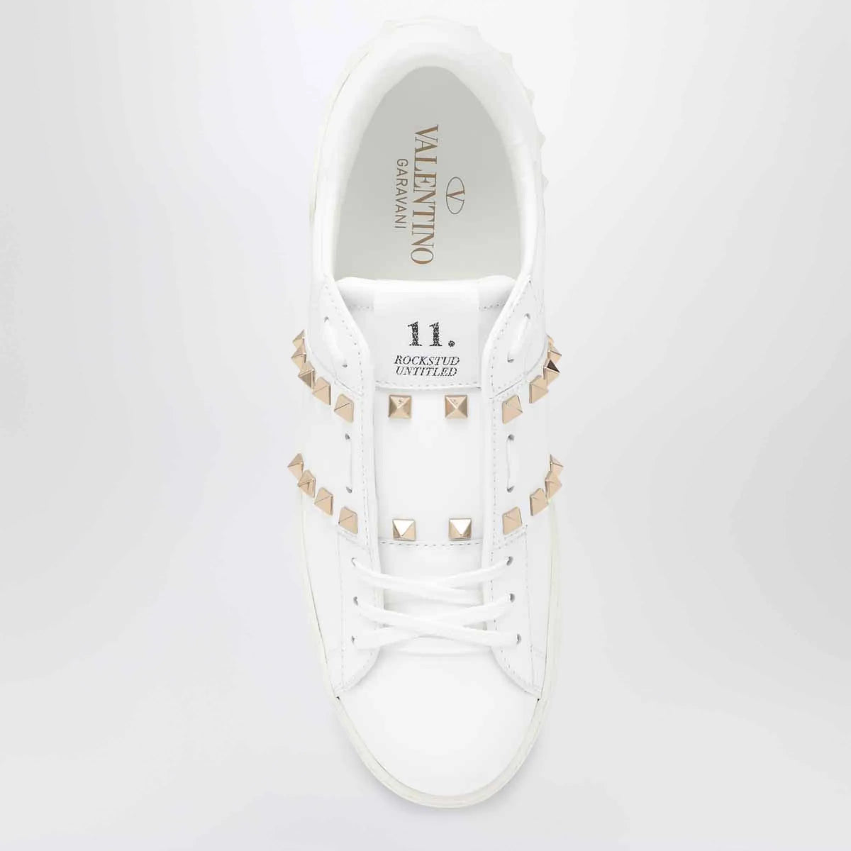 Valentino Garavani - White leather Rockstud zip card holder