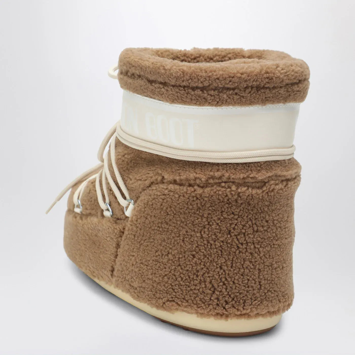 Moon Boot - Icon Low boot in camel teddy fabric