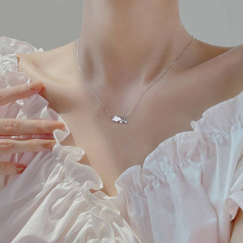 Mother Of Pearl Cloud Rain Necklace in 925 Sterling Silver: Gold