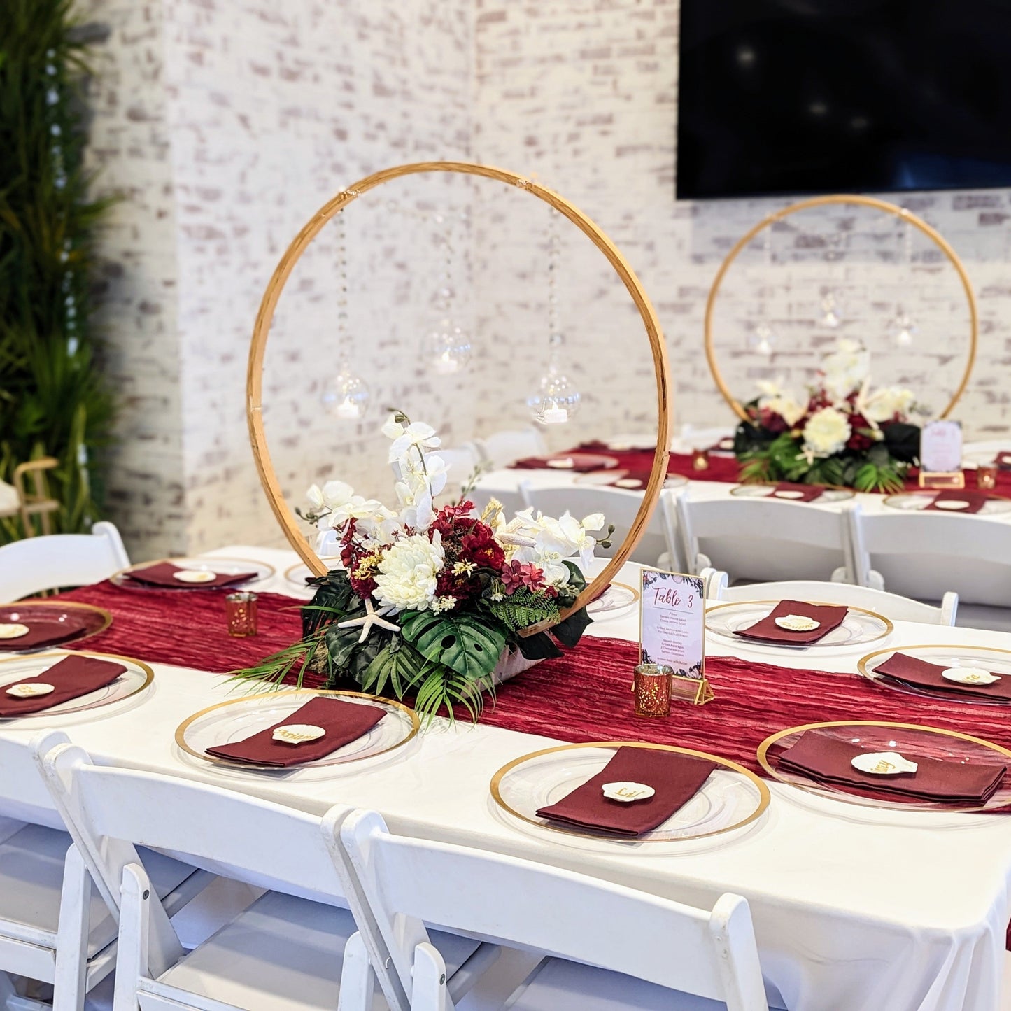 Table Runner Rentals