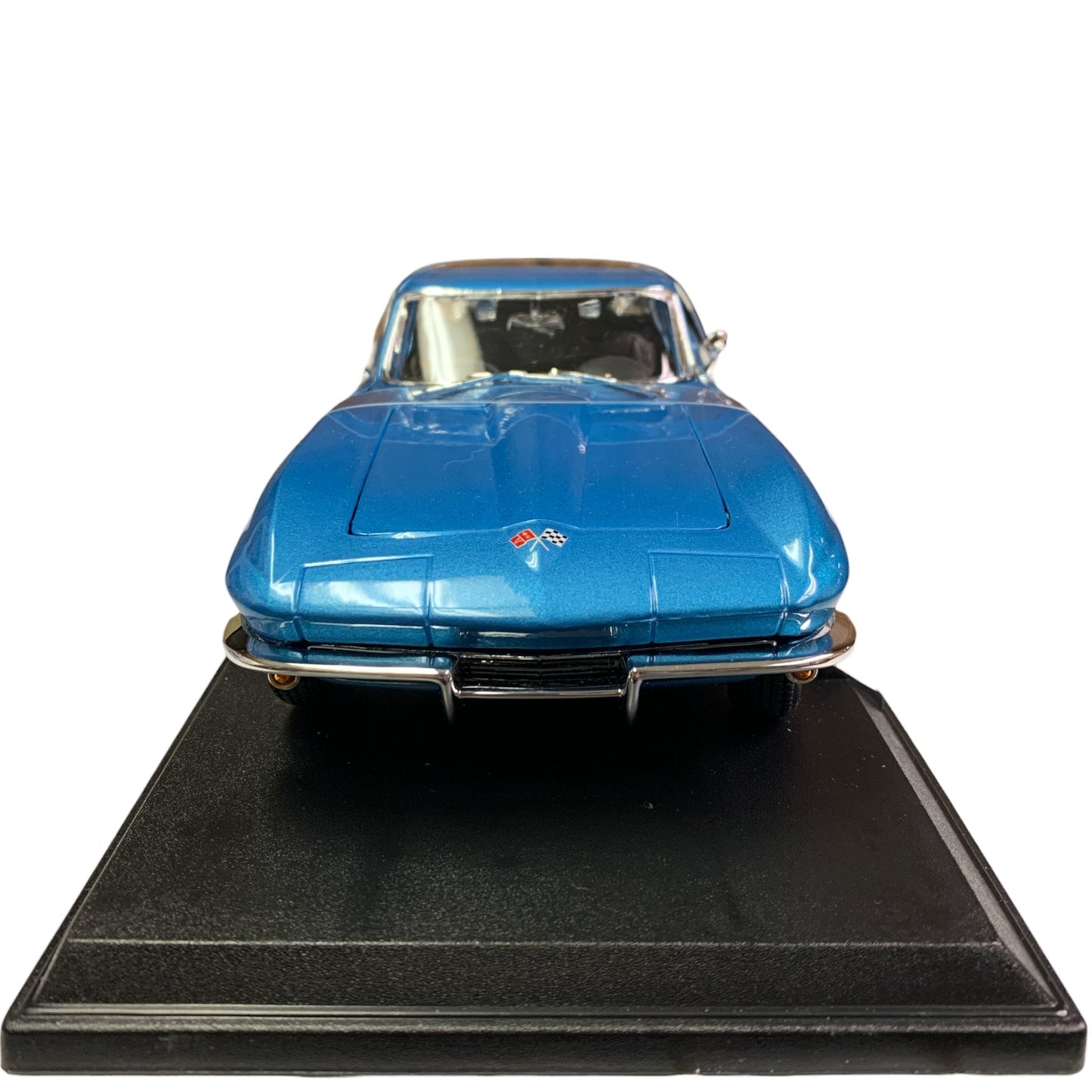 Maisto Special Edition 1/18 Scale Die Cast Metal 1965 Chevrolet Corvette