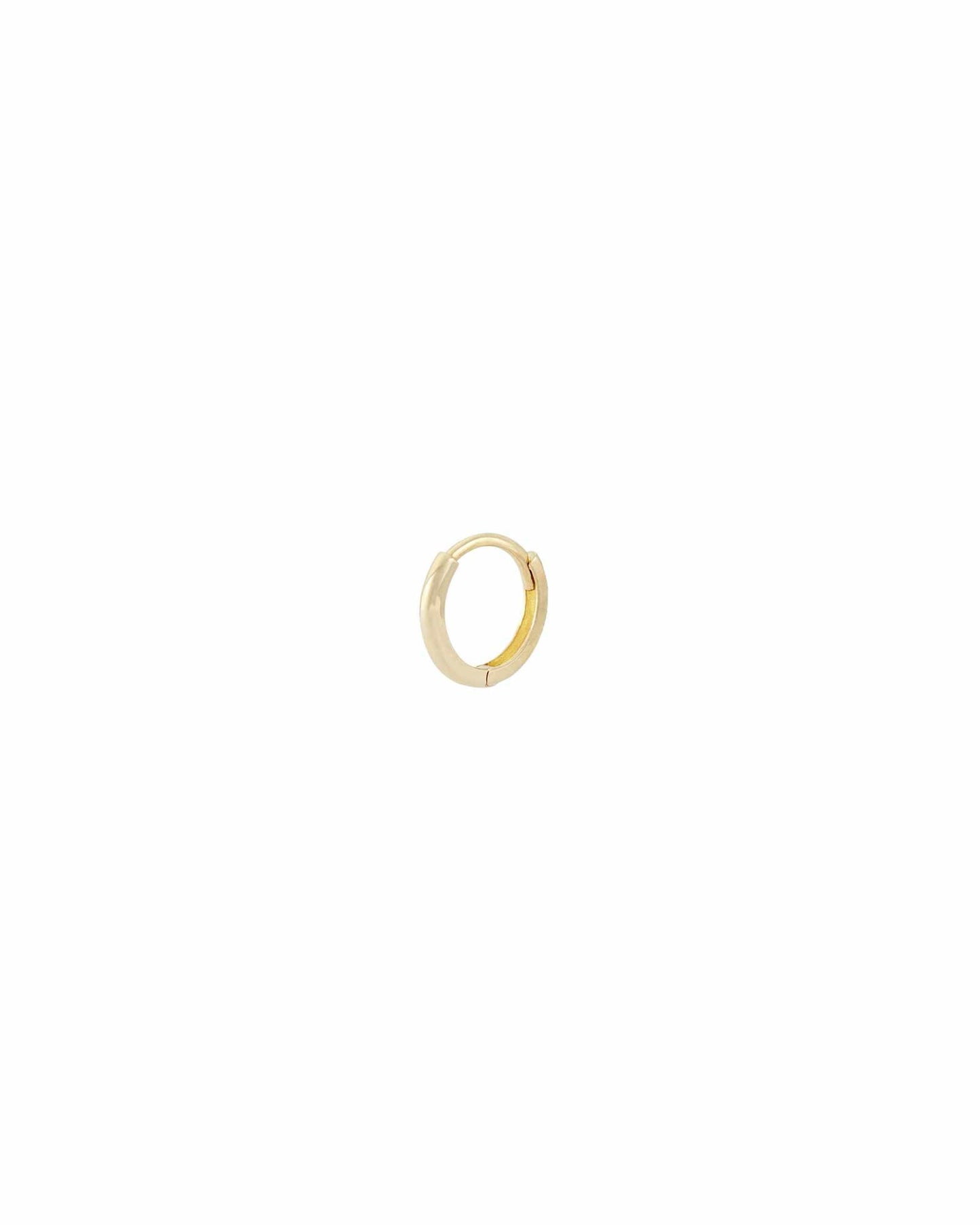 Classic Rounded Single Huggie I 10mm