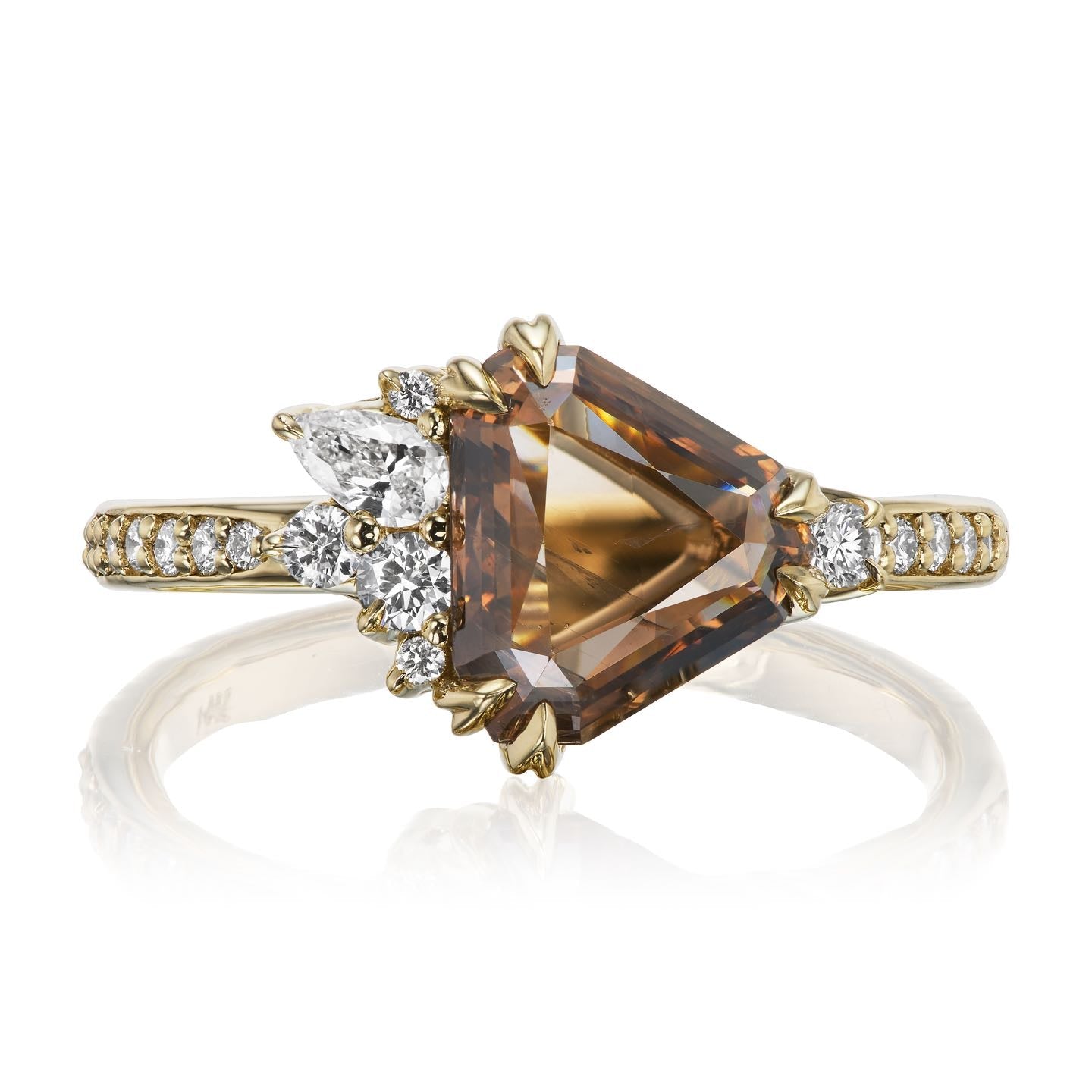 ・REMY・Geometric Portrait Cut Cognac Diamond, White Diamond Accents (1.49ctw)