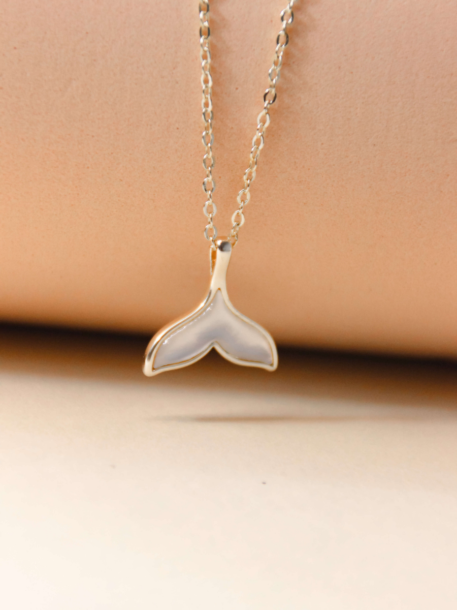 DOLPHIN necklace