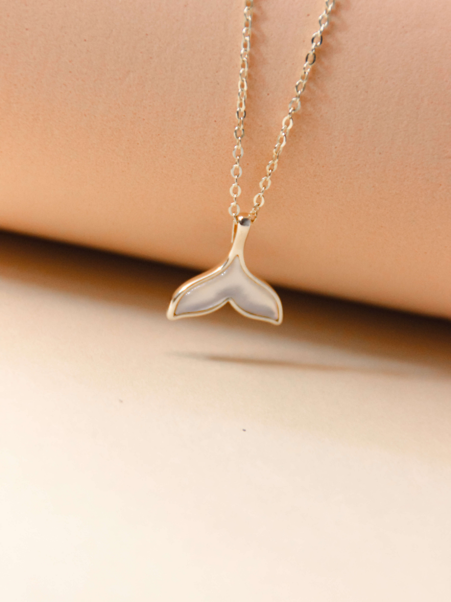 DOLPHIN necklace
