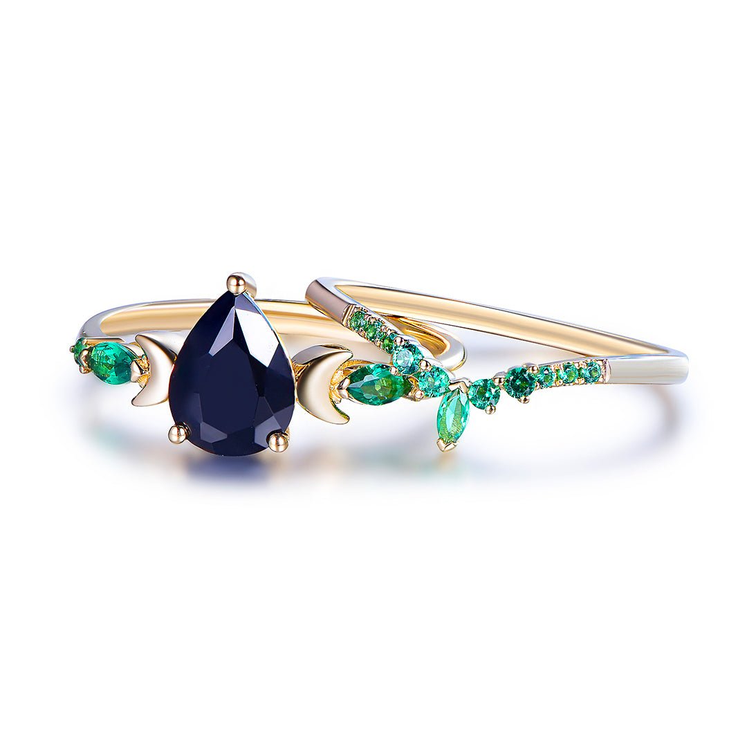 Crescent Noir Onyx & Emerald Ring Set in 14k Yellow Gold