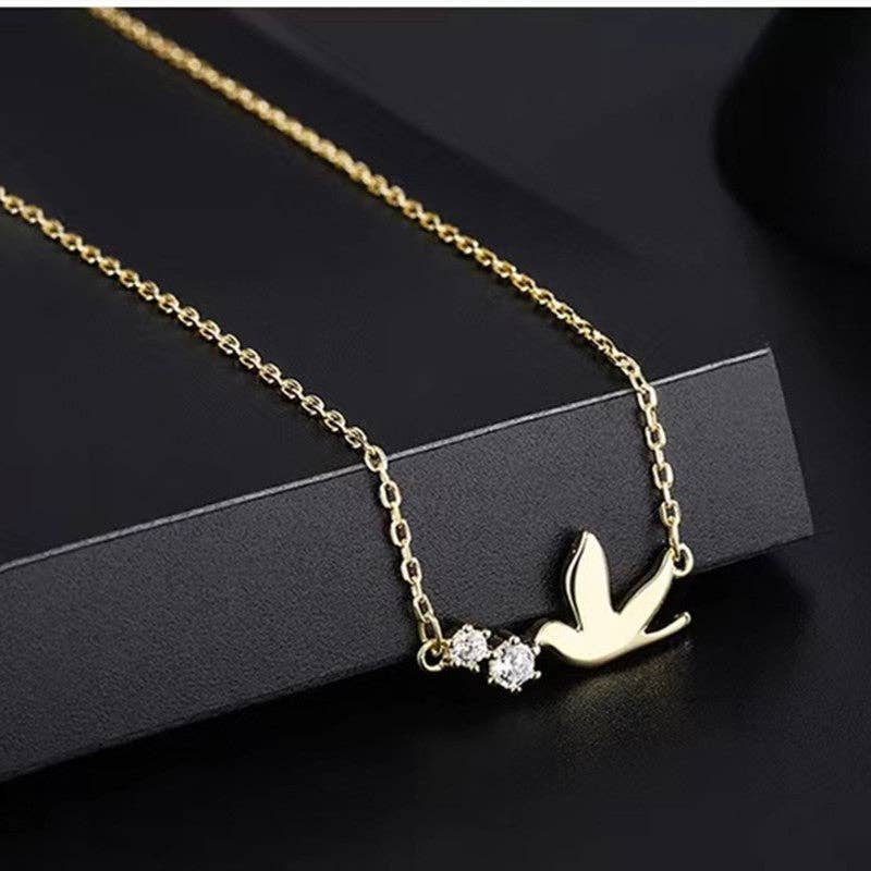 Peace Dove Bird Pendant Necklace in 925 Sterling Silver: Gold