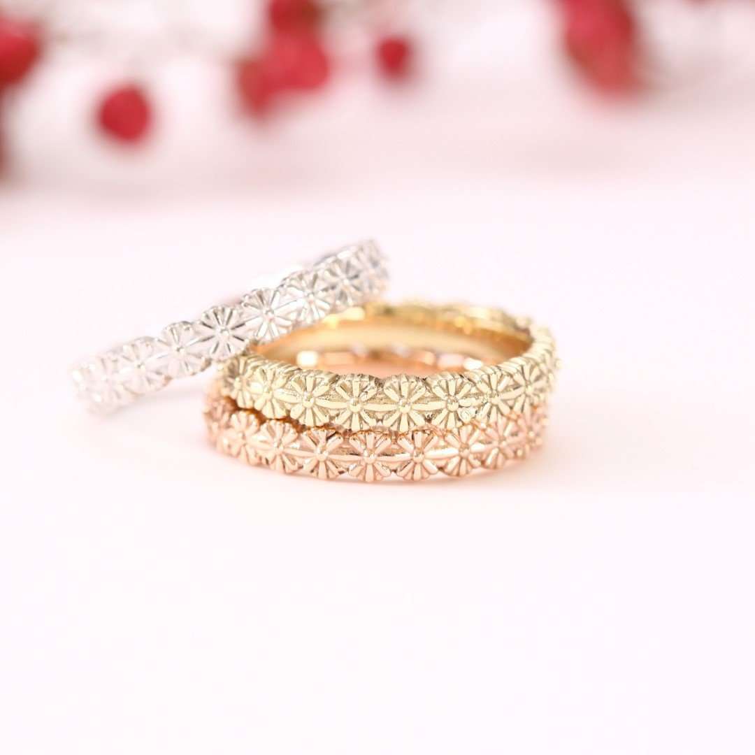 Daisy eternity wedding ring