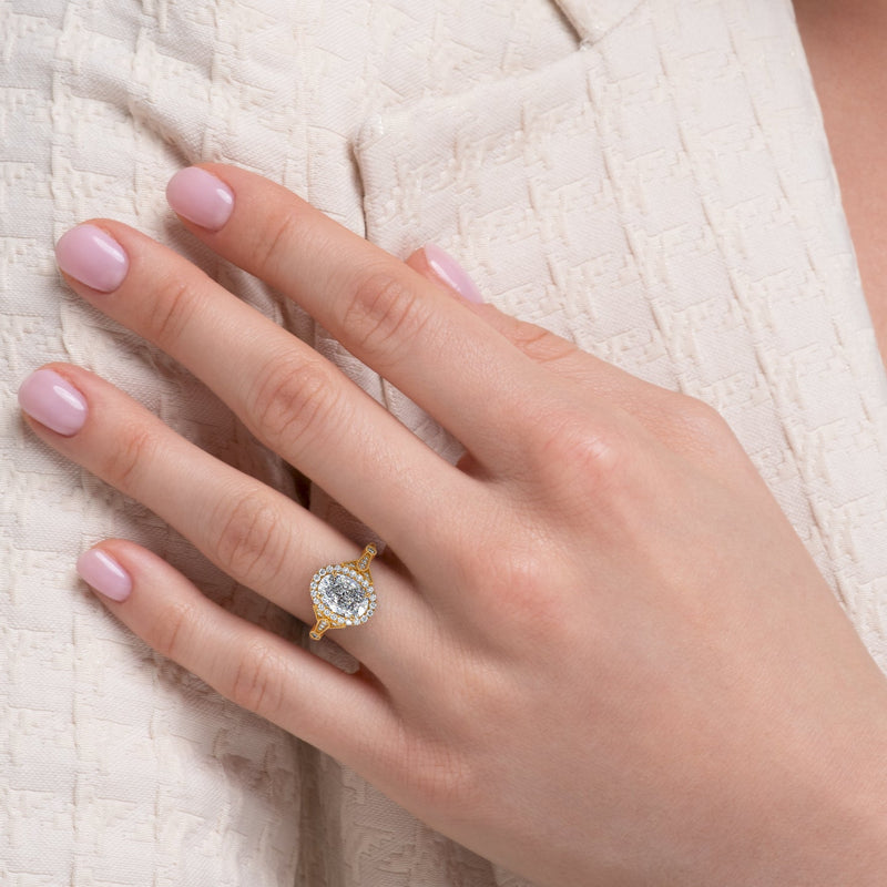 Radiant Solarii Moissanite 2.0ct Oval Cut 925 Sterling Silver Halo Design Engagement Ring