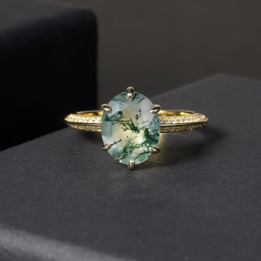 Oval Classic Moss Agate Engagement Ring