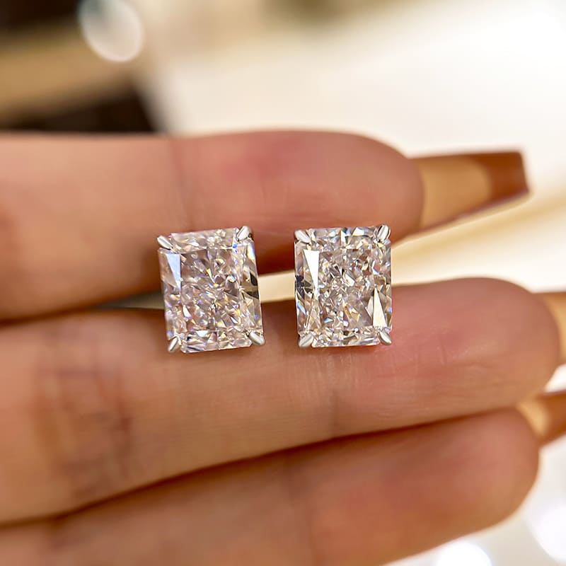Delicate Radiant Cut Women's Stud Earrings In Sterling Silver