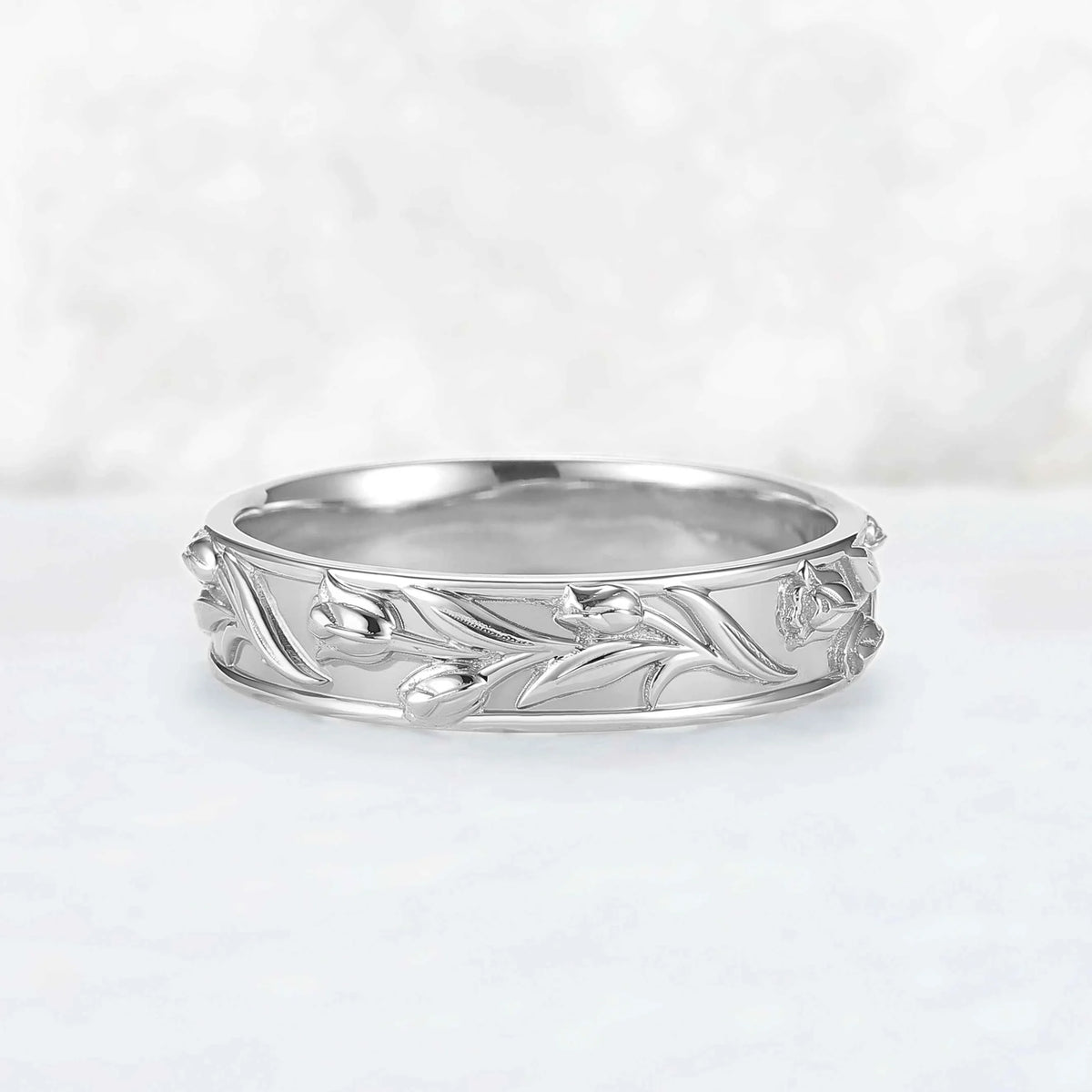 Tulip Inspired Pear Cut Moissanite with Moon Couple Ring