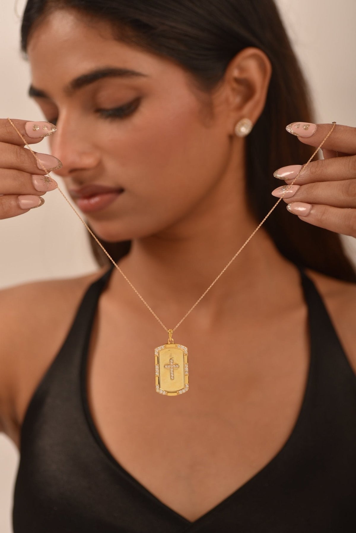 Gold Diamond Cross Pendant Necklace