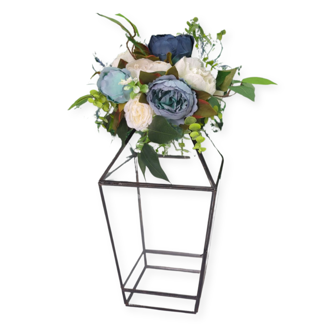 Gothic Black Frame Lantern
