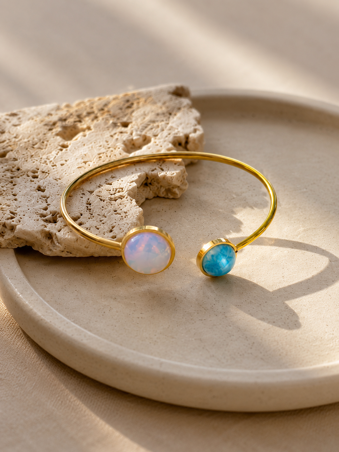 Bracelet Jonc Lagune | Opale Irisée & Larimar Turquoise – Plaqué Or 24k - Univers Larimar