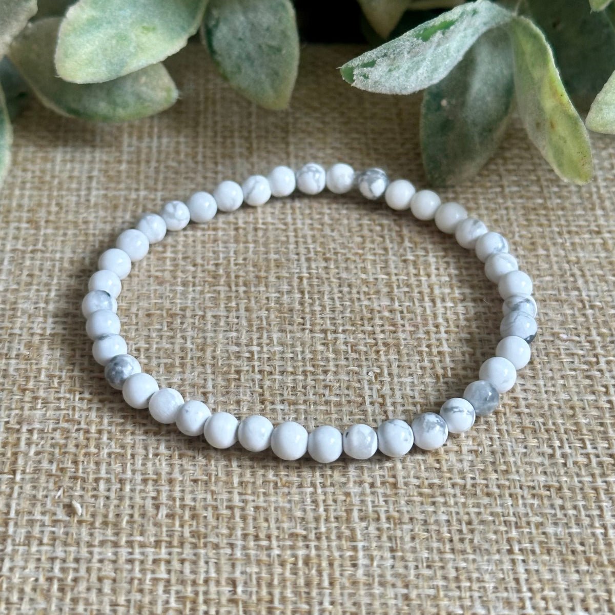 Howlite (Tiny)