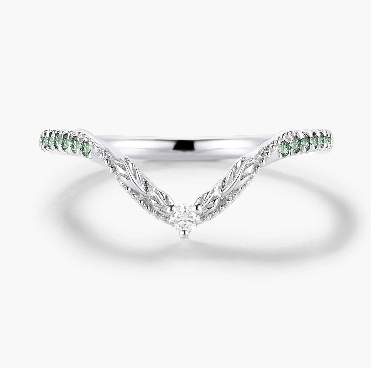 Nature-Inspired Leaf Wedding Band – Blue Sapphire and Moissanite Details