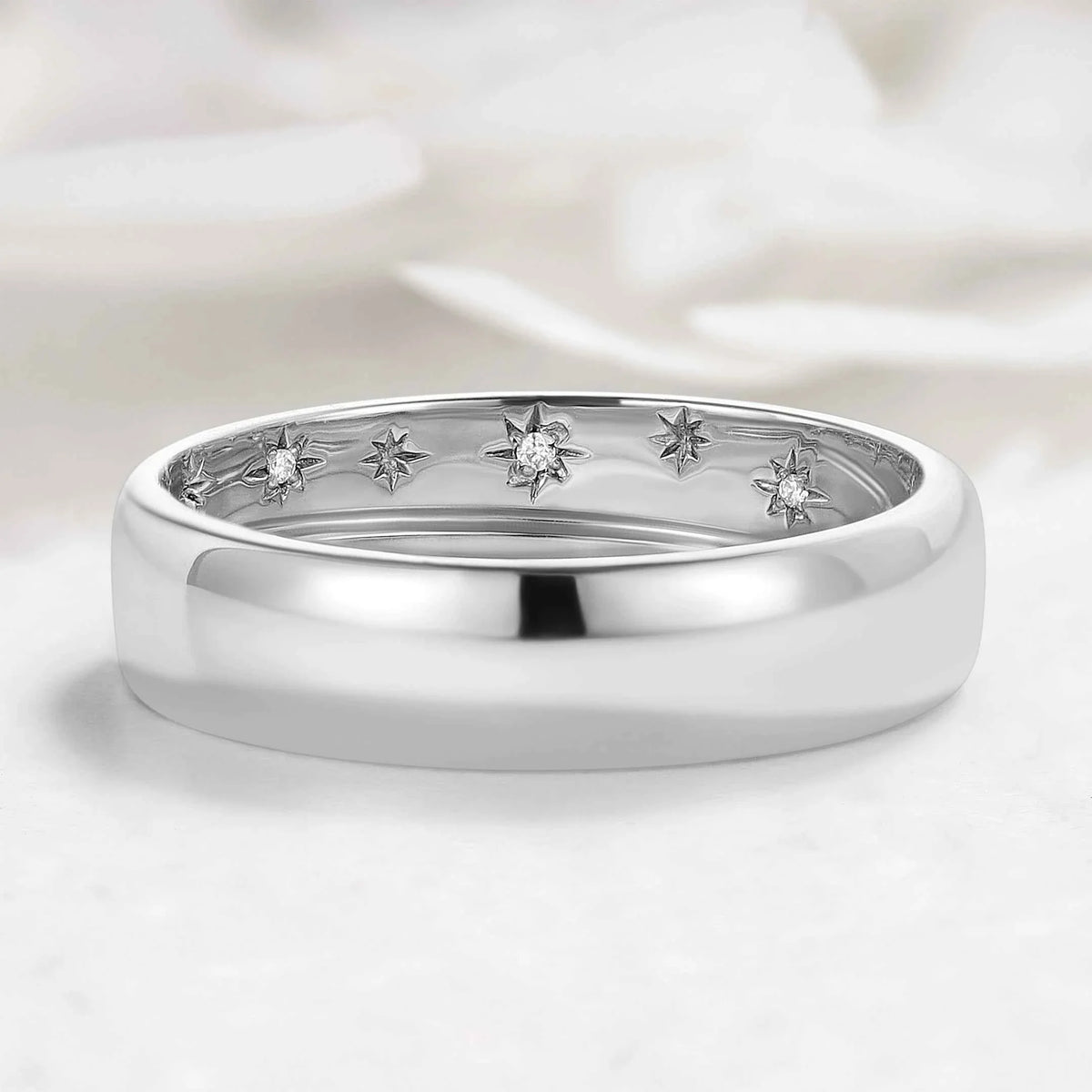 Hidden Star Moissanite Men's Wedding Band