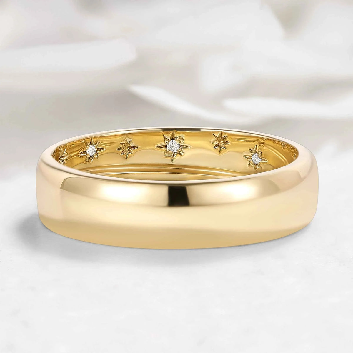 Hidden Star Moissanite Men's Wedding Band