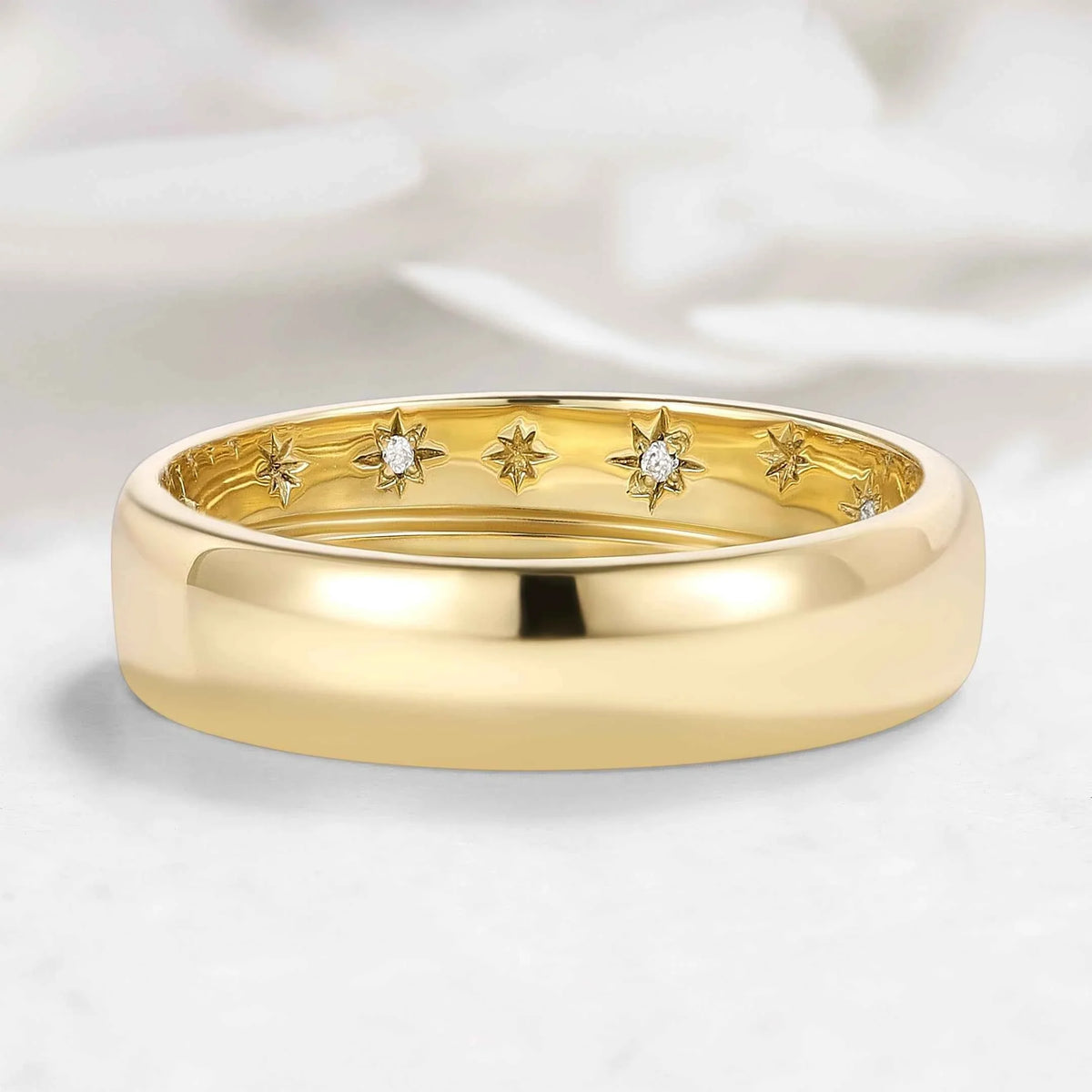 Hidden Star Moissanite Men's Wedding Band