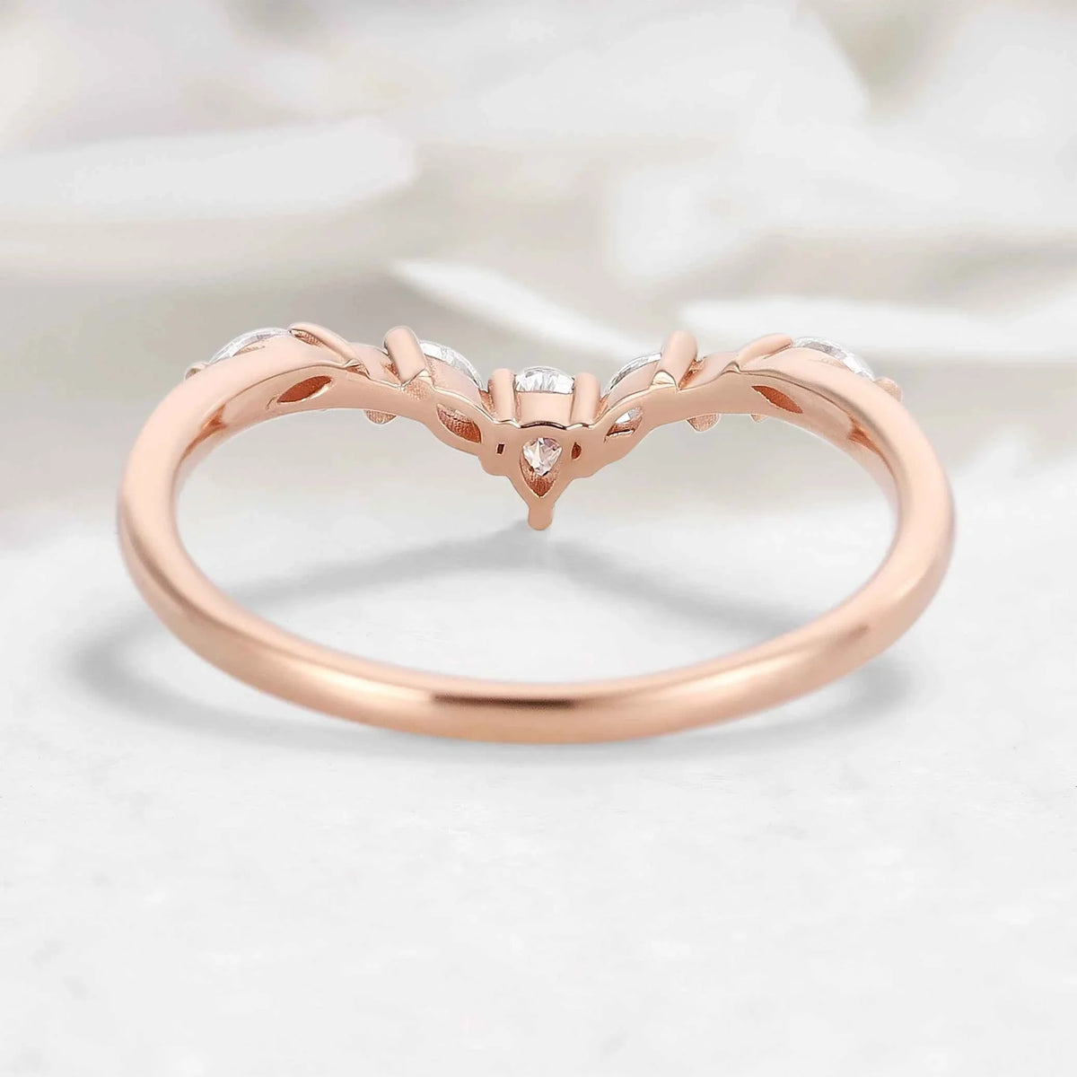 Crescent Moon-Inspired V-Shaped Moissanite Wedding Band