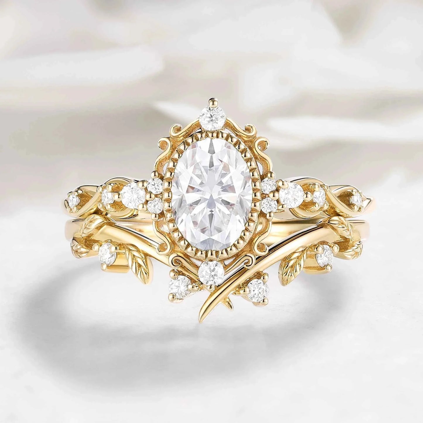 Signature Vintage Oval Shaped Moissanite Engagement Ring With Leaf Wedding Band