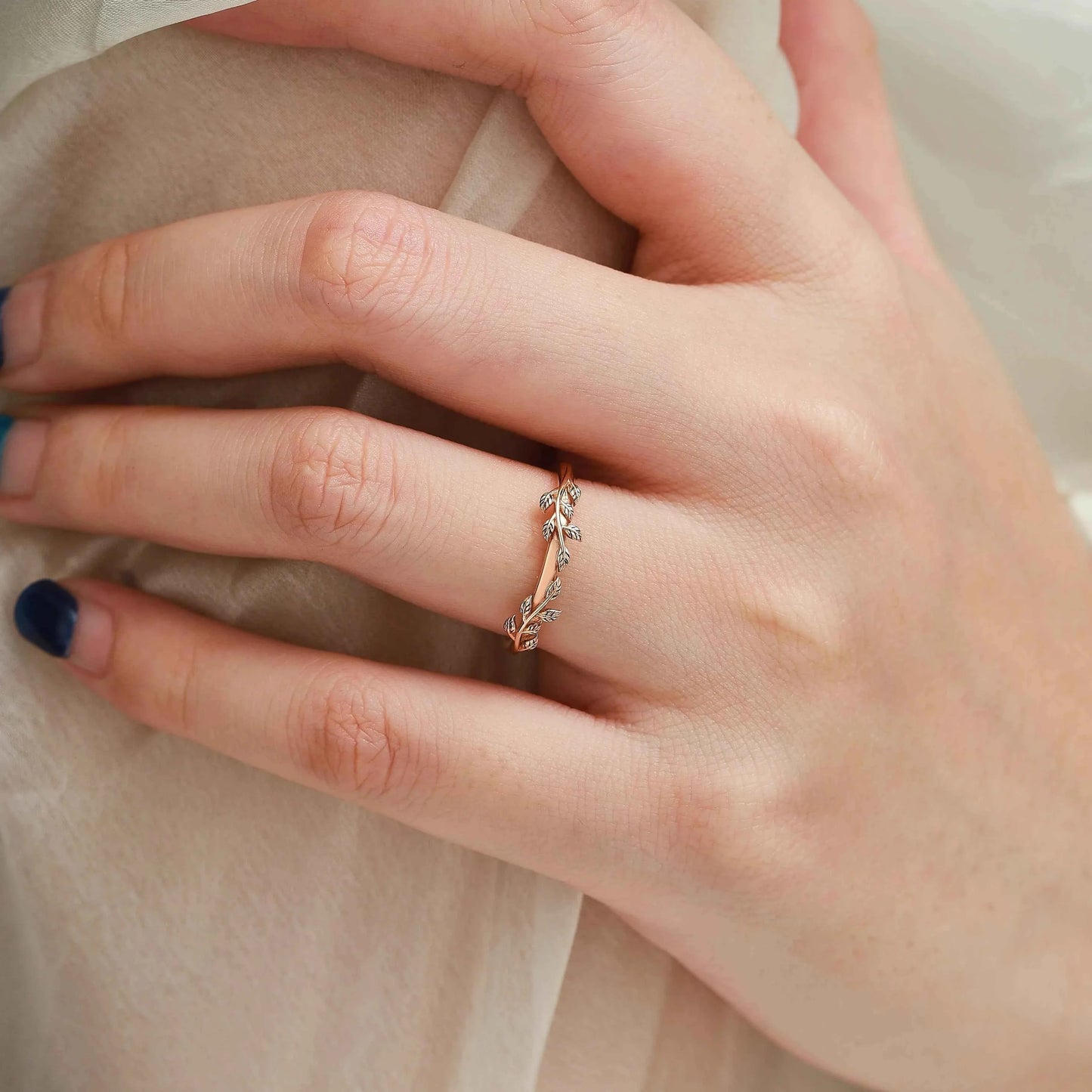 Nature-Inspired Leaf Straight Wedding Band